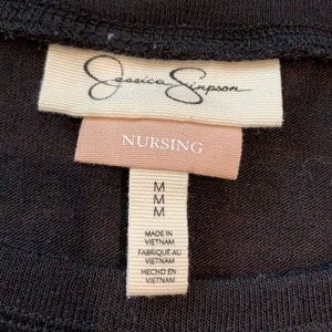 Jessica Simpson Nursing Top - Size M 👶🏼